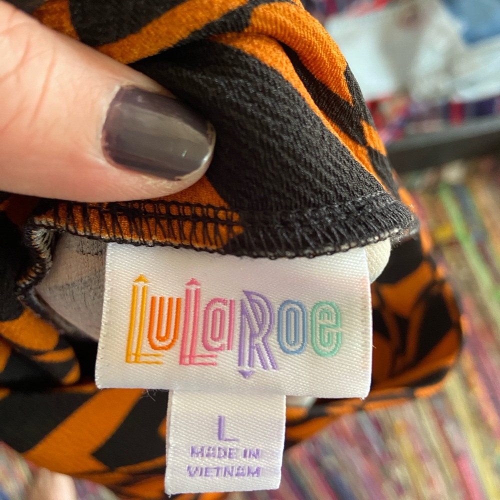 Orange & Black Geometric Zigzag Patterned Skirt L… - image 3